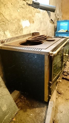 Cuisinière à bois Wekos 80 L avant rénovation côté